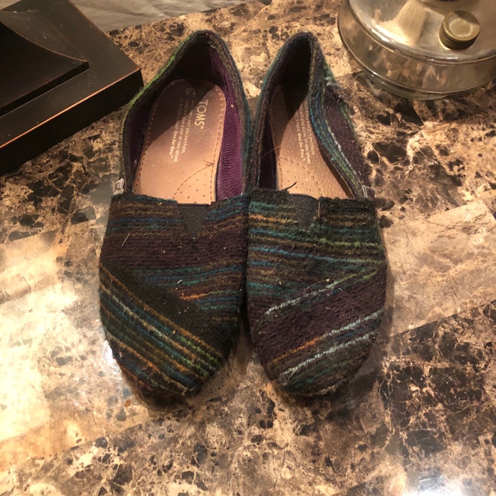 Women’s toms flats